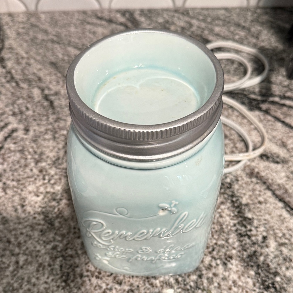 Scentsy Light Mint Ceramic Mason Jar Wax Warmer - Chasing Fireflies - Picture 2 of 5